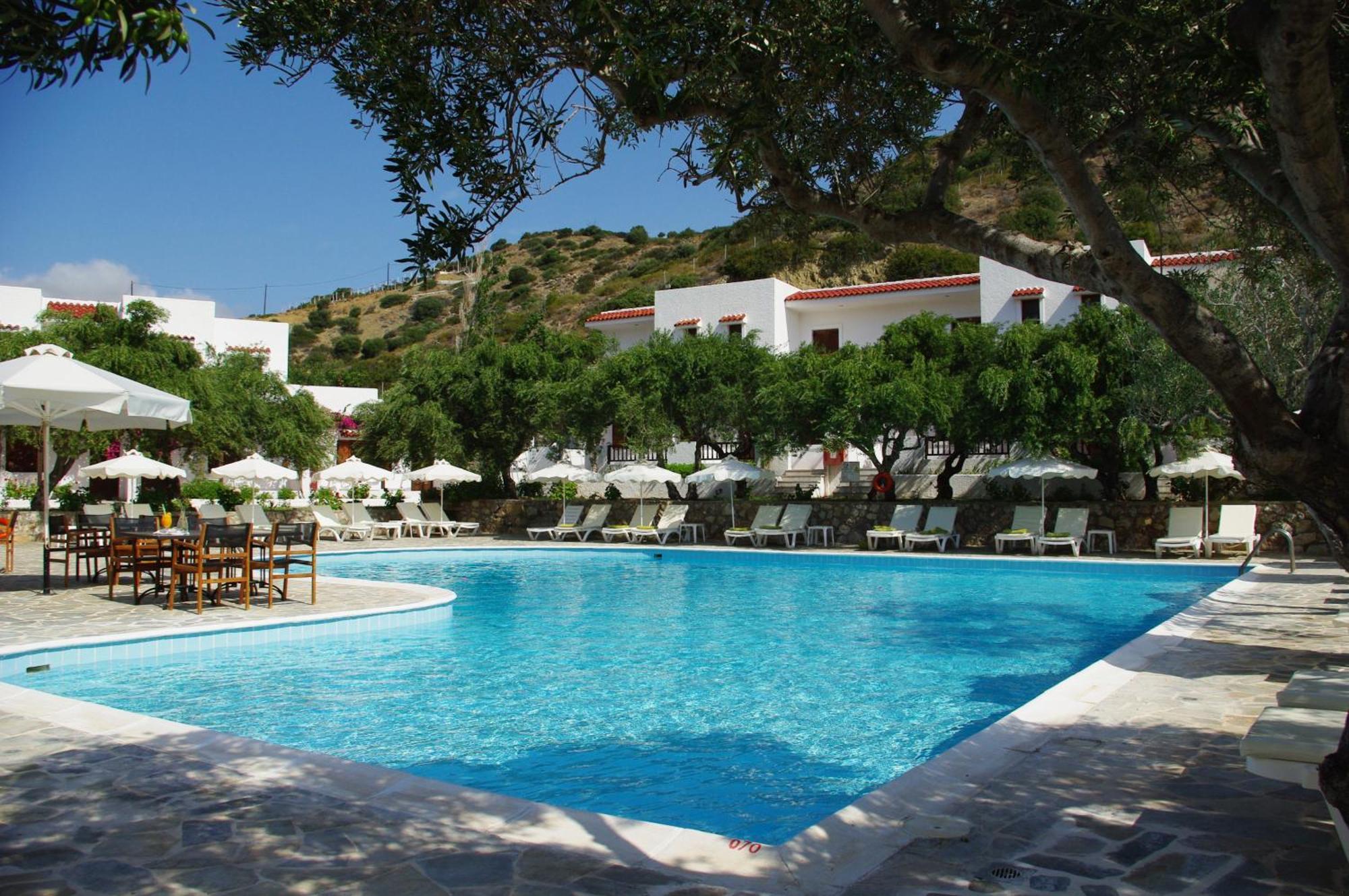 Astron Hotel Karpathos Town  Exterior photo