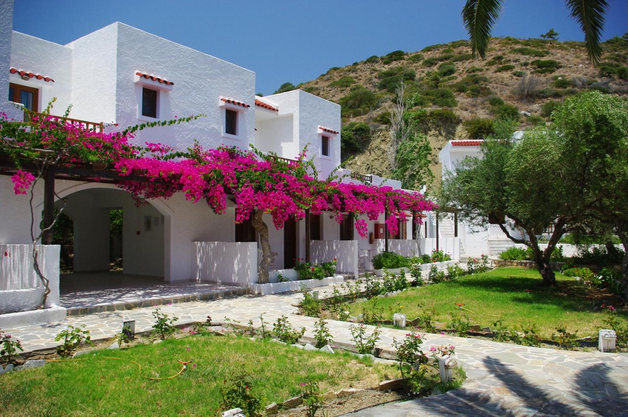 Astron Hotel Karpathos Town  Exterior photo